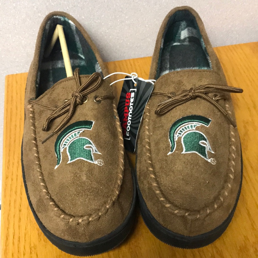 NWOT Men’s Michigan State Spartans Slippers SZ 10